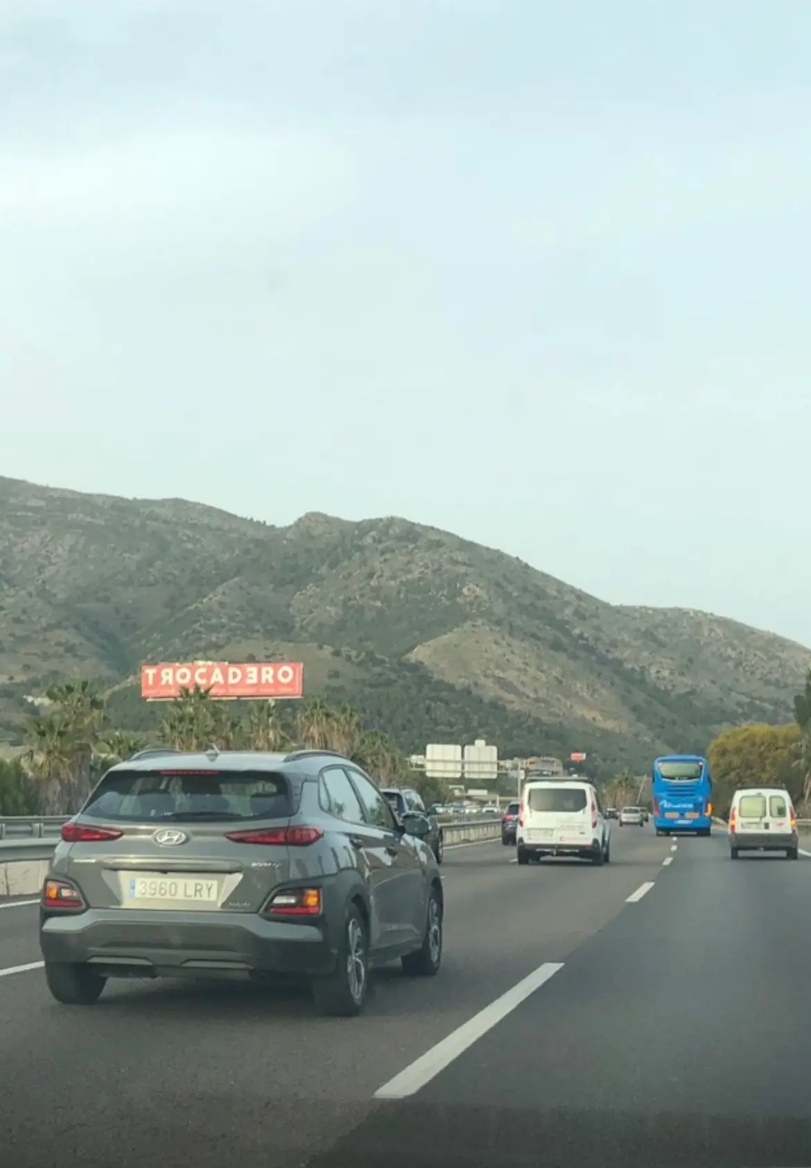 Mono poste publicitario de gran impacto y visibilidad